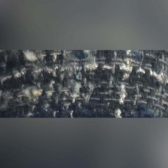 Stuart Weitzman Elegant Tweed Sandals - Picture 8 of 9